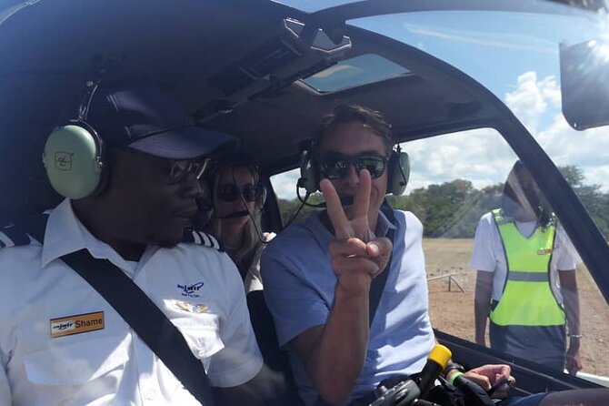 13-15 minutes Private Short Helicopter Flight - The early morning schedule