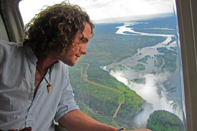 15 minutes scenic helicopter flight above Victoria Falls-Zimbabwe - What the $185 price really buys