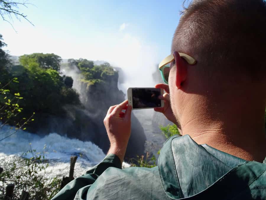 3 Days Explore Zambia, Zimbabwe and Chobe Park in Botswana - Who should book this experience