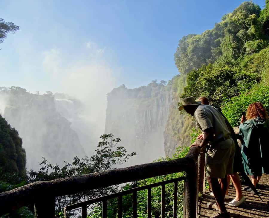 3 Days Explore Zambia, Zimbabwe and Chobe Park in Botswana - Should you book the three-day route?