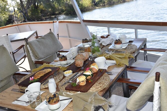 3 Days in Victoria Falls & Chobe National Park Combo - Day 3: Chobe by boat and open 4x4