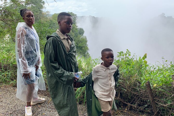 Bulawayo to Victoria Falls Transfers - The drivers and the service style