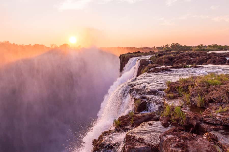 From Victoria Falls: Livingstone Island Tour & Devils Pool - Why Livingstone Island offers a different view of Victoria Falls