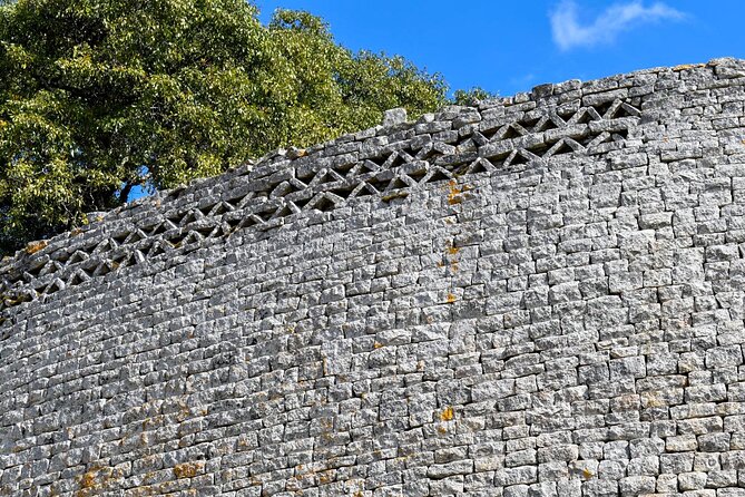 Great Zimbabwe - Zimbabwe’s bird sculptures in the museum