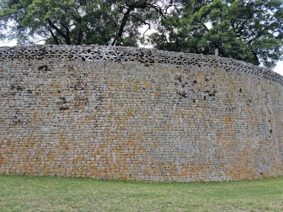Great Zimbabwe: The World's View Historical Site !! - The Great Enclosure and its remarkable granite curves