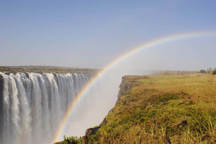GUIDED TOUR OF THE VICTORIA FALLS ON THE ZAMBIAN SIDE - Knife Edge Bridge and the Wet-Season Experience