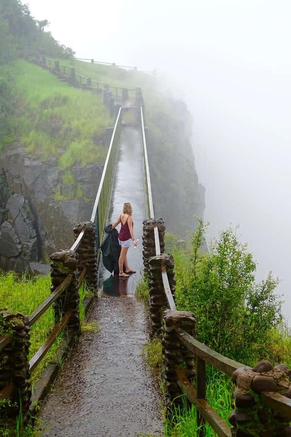 GUIDED TOUR OF THE VICTORIA FALLS ON THE ZAMBIAN SIDE - Walking the Rainforest Trails