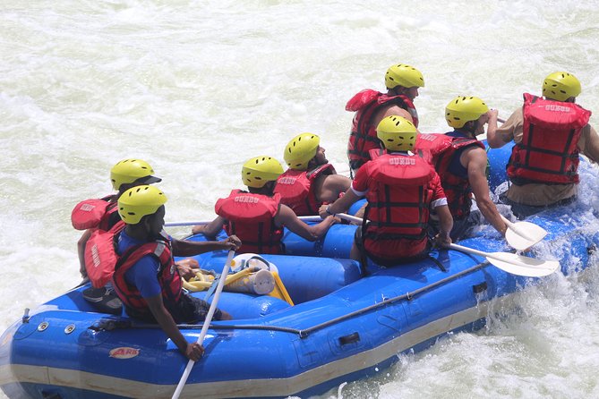 Half Day Zambezi Whitewater Rafting - What the rapids feel like
