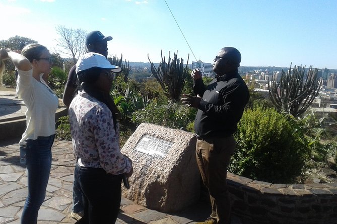 Harare City Tour & Zimbabwe Highlights - Guide quality and the importance of the briefing
