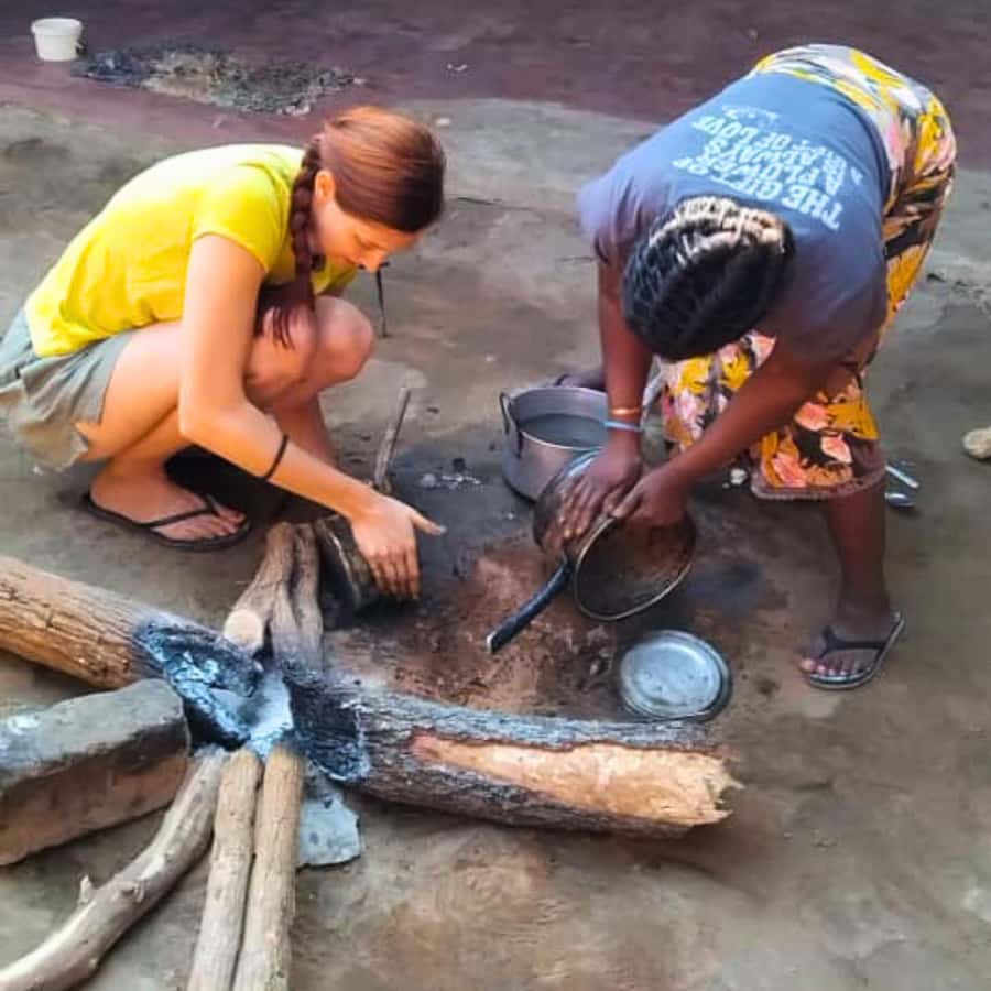 Livingstone: Amazing Traditional Village Tour - Visiting Tusoleke Trust School