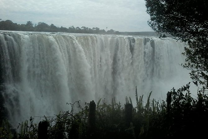 Livingstone Victoria Falls Tour Zambia And Zimbabwe Combo - Why seeing both sides of Victoria Falls matters