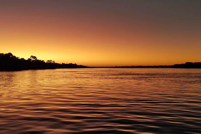 Luxury Sunset River Cruise on the Zambezi - Hors d’oeuvres, cocktails, and local beer