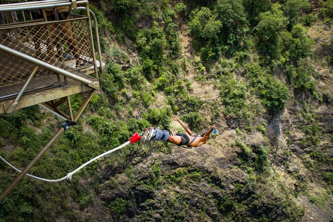 Shearwater Bungee Jump Victoria Falls Bridge - Getting from Victoria Falls to the jump site