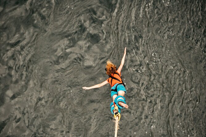 Shearwater Bungee Jump Victoria Falls Bridge - The service makes a difference