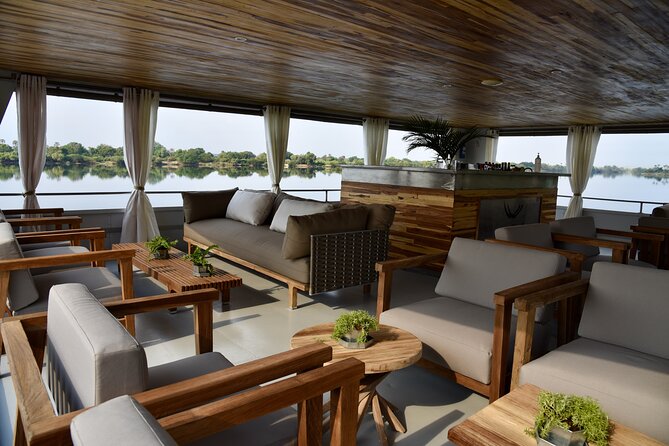Sunset Cruise on the Zambezi River - Cocktails, Canapés, and the Important Dinner Warning