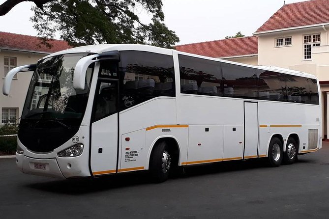 Victoria Falls Airport Transfers to Hotels & Lodges - A calm first 15 minutes in Victoria Falls