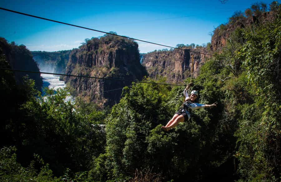 Victoria Falls: Canopy Tour with Transfers - Entering the Zambezi Gorges by Canopy
