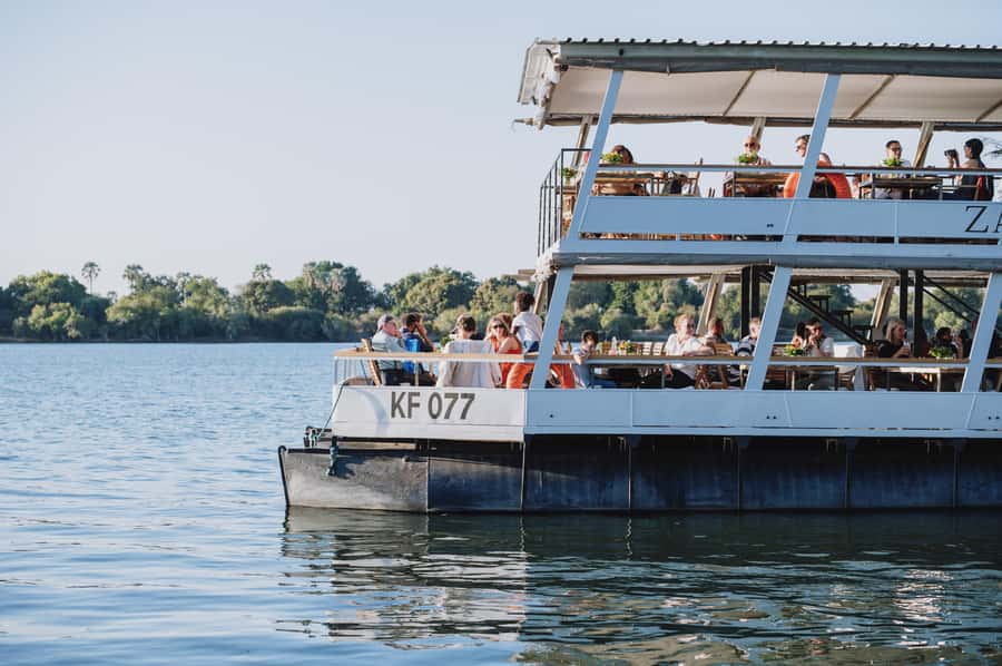 Victoria Falls: Dinner Cruise on the Zambezi River - Should you book it?