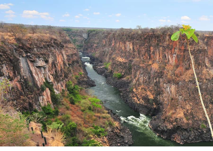 Victoria Falls Gorge Hike & Farm to Table Village Lunch - Heading down into Batoka Gorge