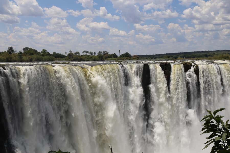 Victoria Falls Guided Tour with High Tea - High tea at the Victoria Falls Hotel