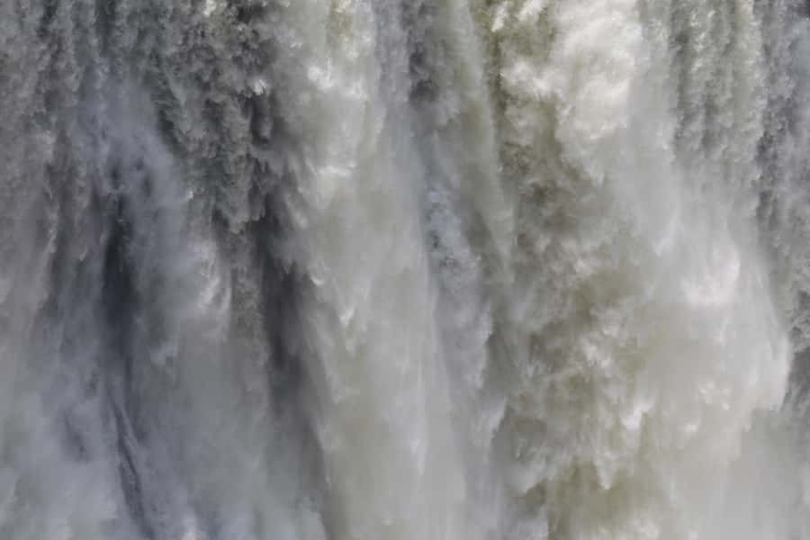Victoria Falls Guided Tour with High Tea - Who will enjoy this half-day tour