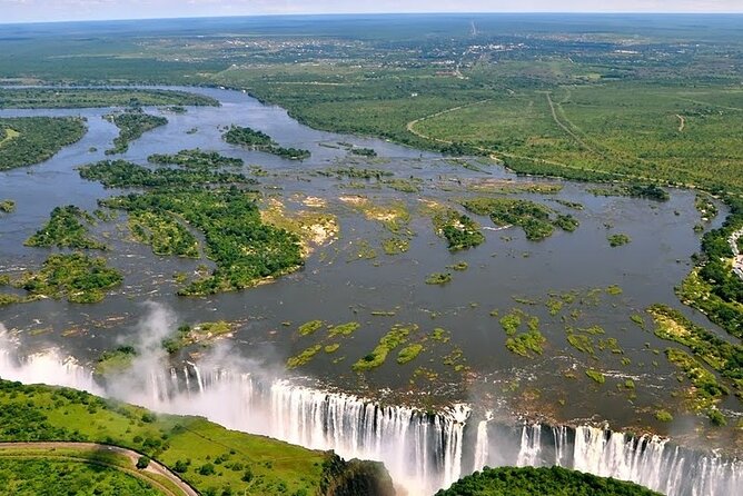Victoria Falls International Airport Transfers - The 20-minute ride from Victoria Falls Airport