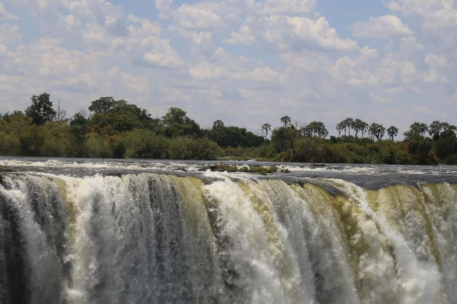 Victoria Falls: Private Guided Tour of the Waterfalls - Booking details worth checking