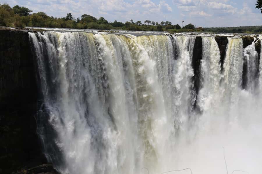 Victoria Falls Private Tour with Lunch & Helicopter Flight - The guide can shape the whole experience