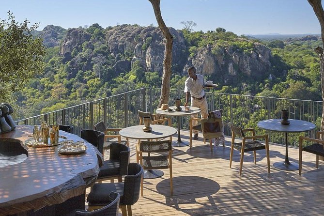 Victoria Falls : Scenic Day Tour, Lunch & Helicopter Flight - Lunch at Lookout Cafe or Baines Restaurant