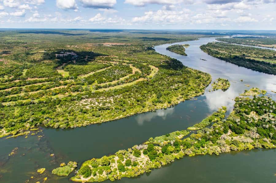 Victoria Falls Scenic Day Tour with Lunch & Helicopter Tour - Key points at a glance