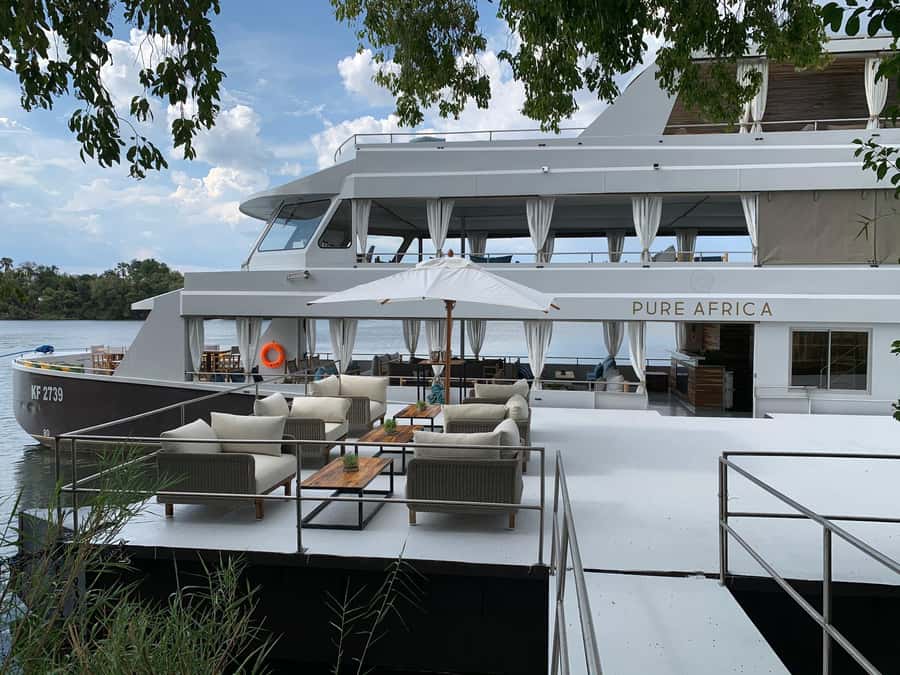 Victoria Falls: Sunset Cruise and Dinner at The Eatery - What the $110 price really covers