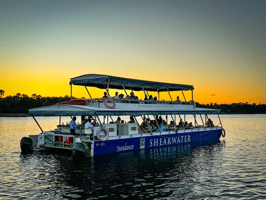 Victoria Falls: Sunset Cruise on the Zambezi River - Drinks, snacks, and the changing light