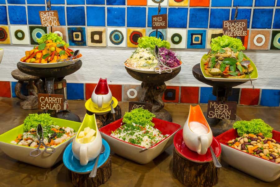 Victoria Falls: The Boma Dinner and Drum Show - What reaches your plate at the buffet
