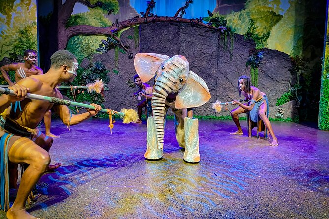 Victoria Falls Theatre Featuring Simunye: The Spirit of Africa - The music, dancing, and puppets carry the evening