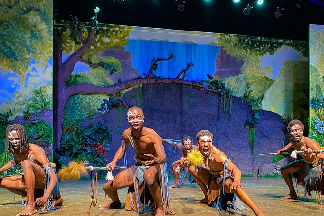 Victoria Falls Theatre Featuring Simunye: The Spirit of Africa - Meeting the cast after the curtain