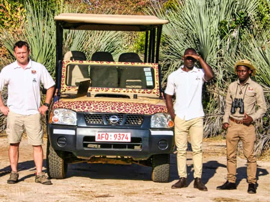 Victoria Falls: Vulture Safari and Bush Walk - The gorge and Zambezi viewpoint