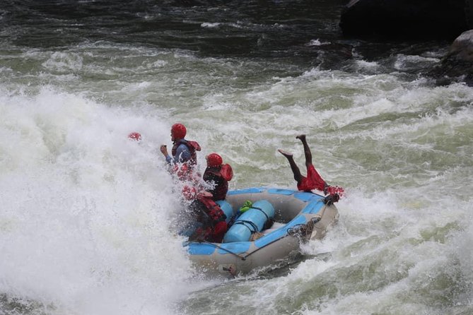 White Water Rafting in Zimbabwe - Choosing between the seasonal routes