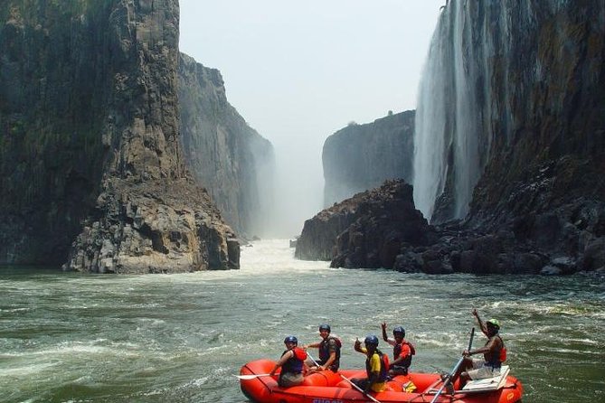 Zambezi River Class IV-V White-Water Rafting from Victoria Falls - The rough walk down to the Zambezi