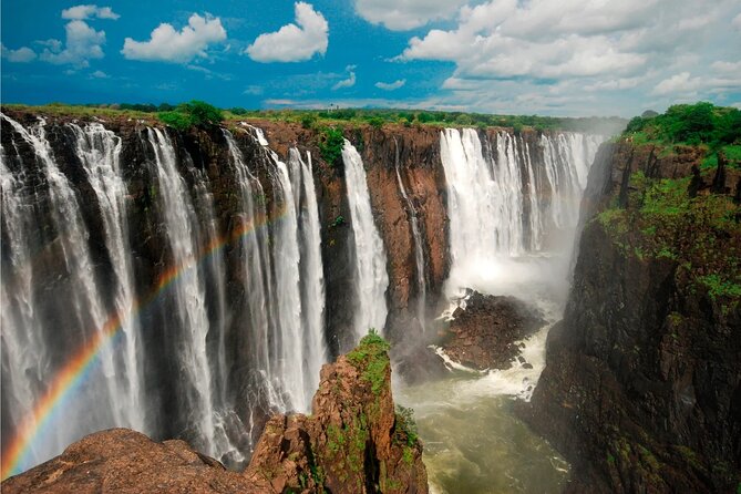 Zimbabwe & Zambia side Private Guided Tour of the Falls - What the Zimbabwe side gives you
