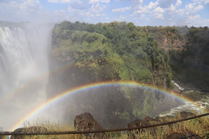 Zimbabwe & Zambia side Private Guided Tour of the Falls - How to prepare for the spray and rainforest paths