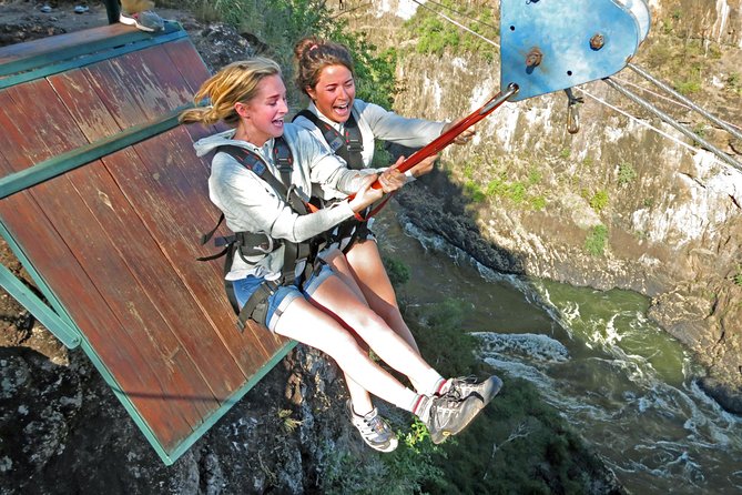 Zipline (Zimbabwe) - What happens at the bridge
